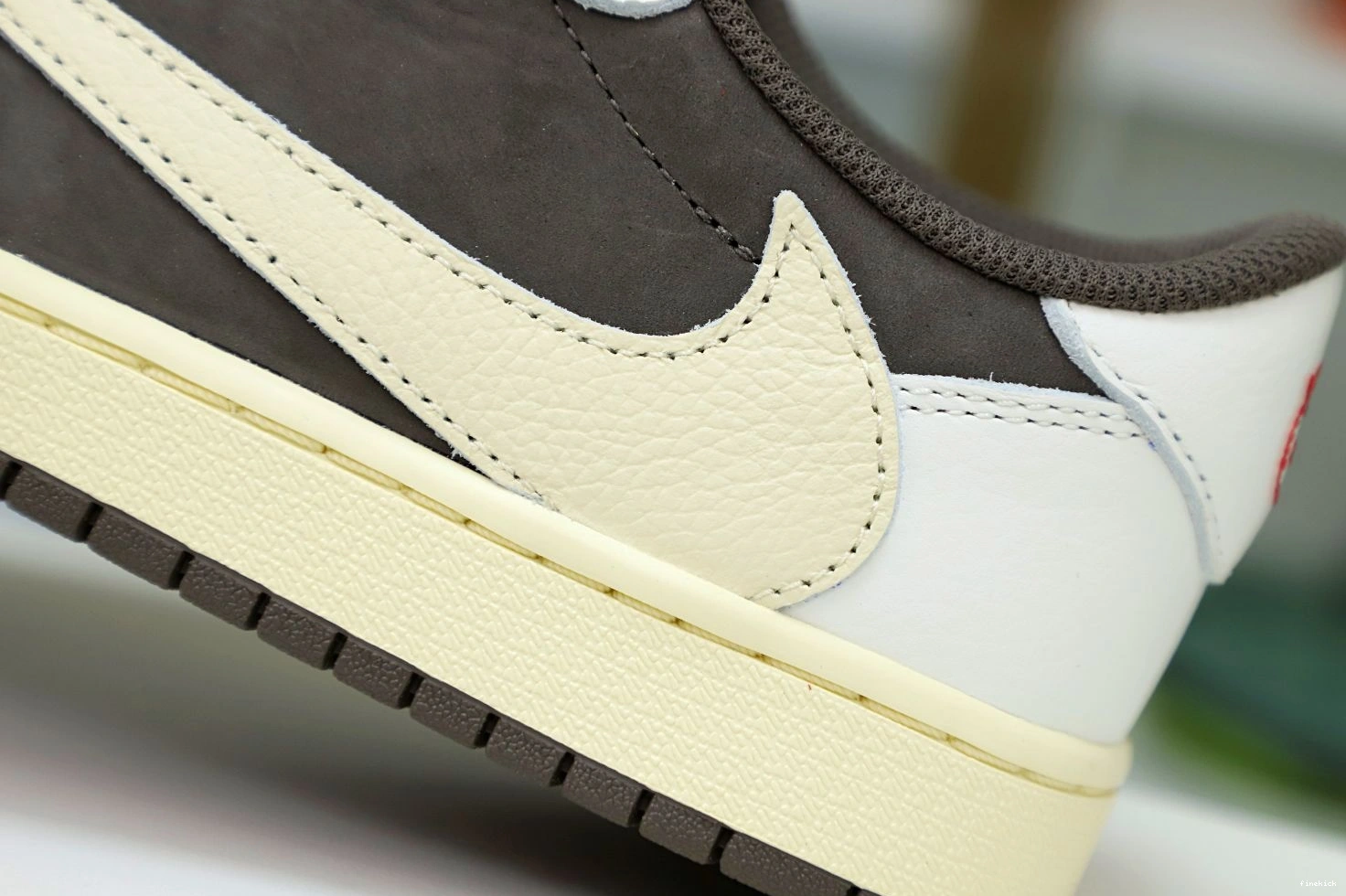 MOCHA SCOTT TRAVIS OG 1 AIR LOW X REVERSE JORDAN 0913
